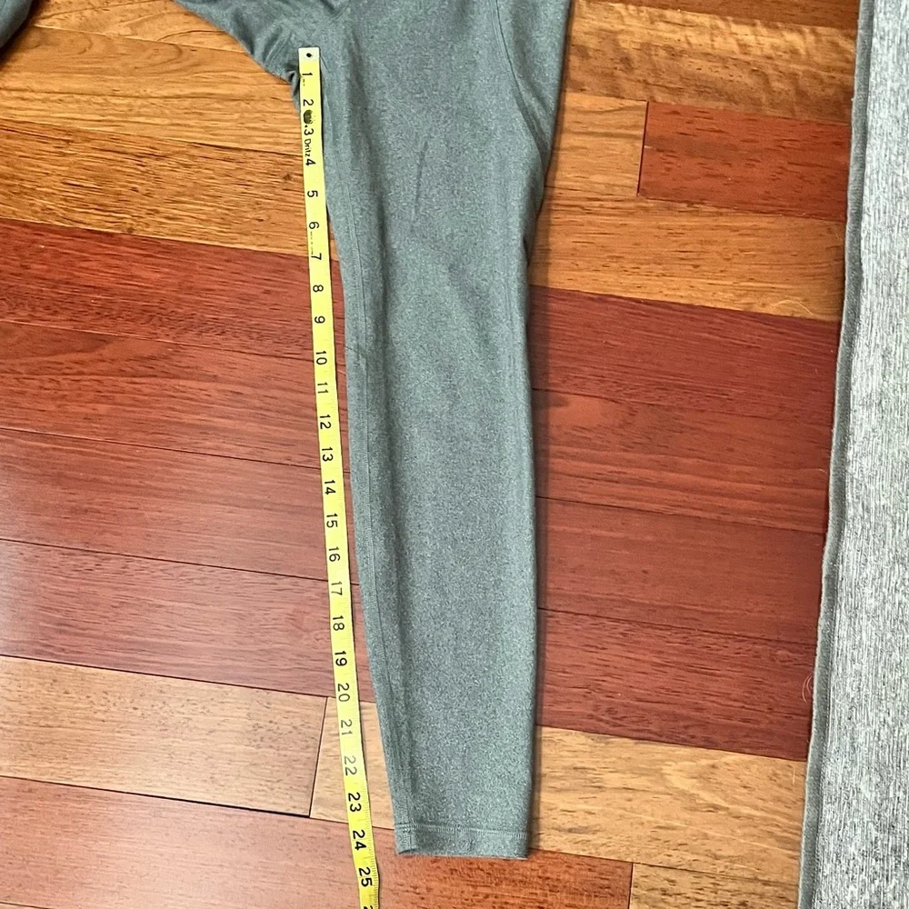 Old Navy Power Soft High Rise Go Dry Leggings Women's Size Small Gray Pockets